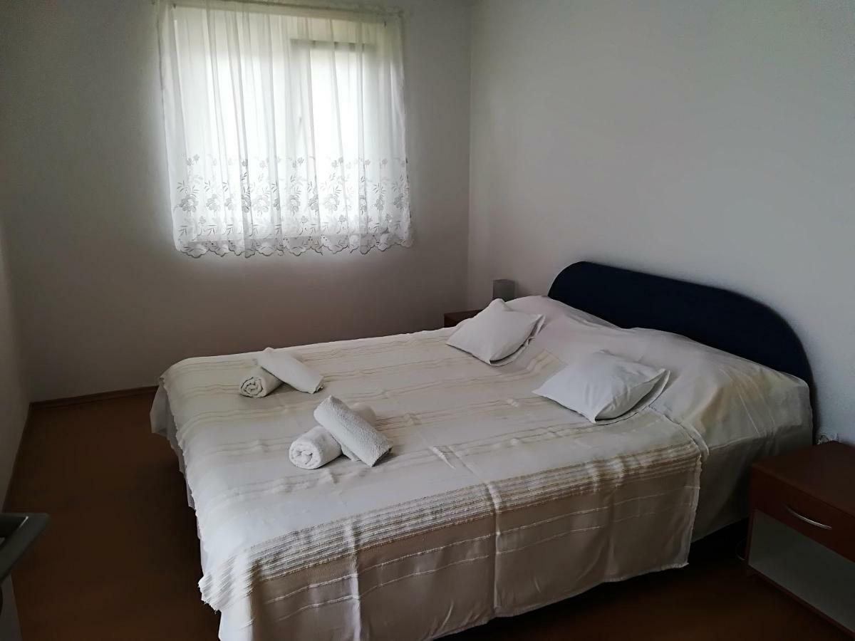 Apartman Rosanda Premuda Exterior foto